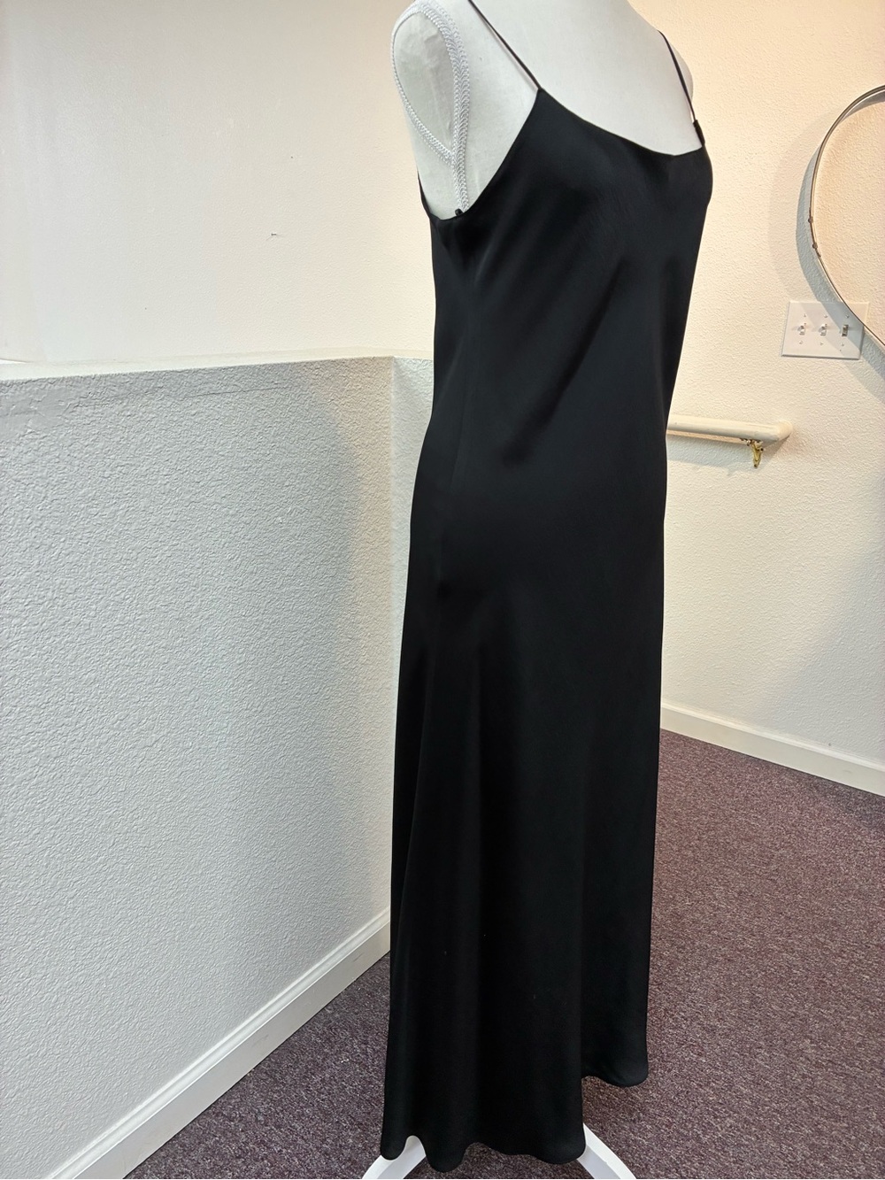 Vince Classic Black Slip Dress Sleek Spaghetti Strap Pullover Size Large - Picture 2 of 7